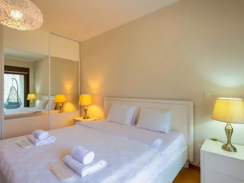Rent, three bedroom apartment, 141m², Škaljari, Kotor - image 5