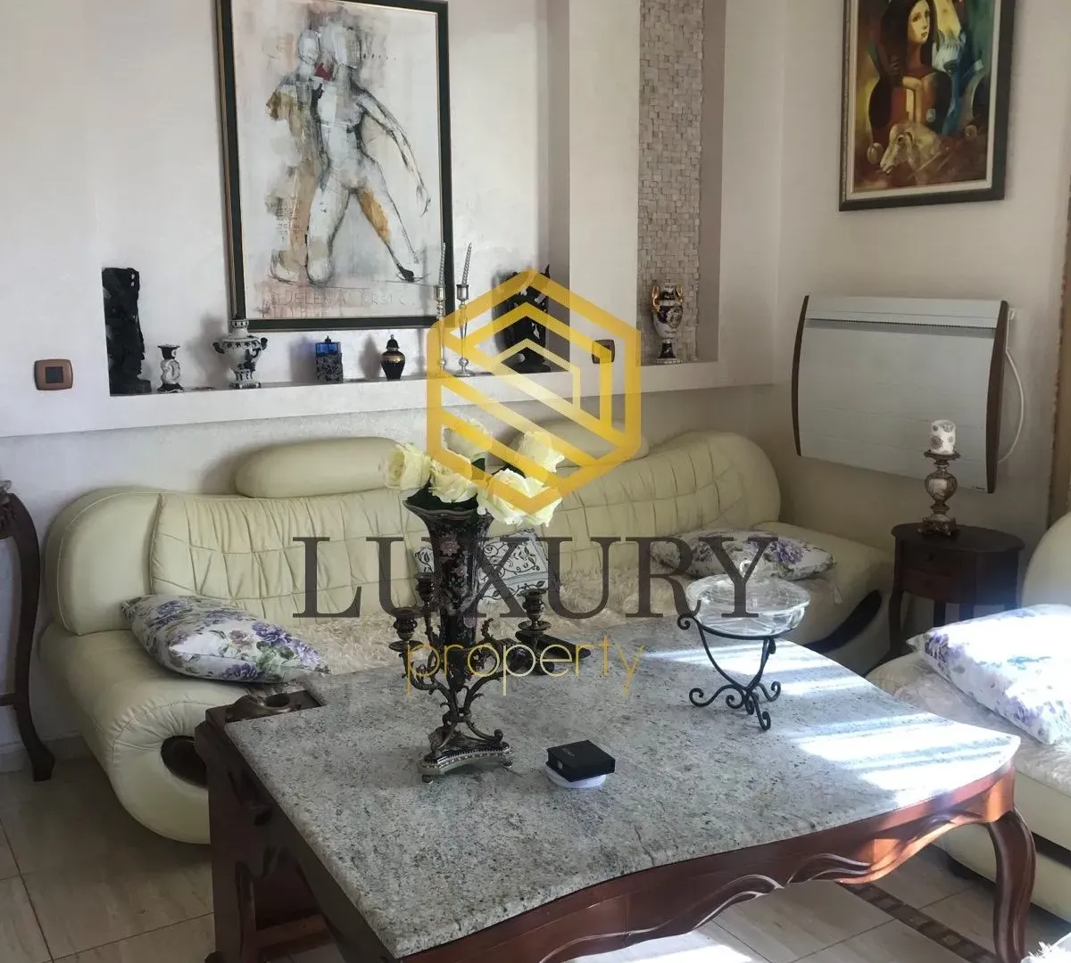 Rent, house, 230m², Bečići, Budva