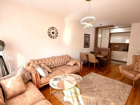 Rent, two bedroom apartment, 72m², Central Point, Podgorica - image 3