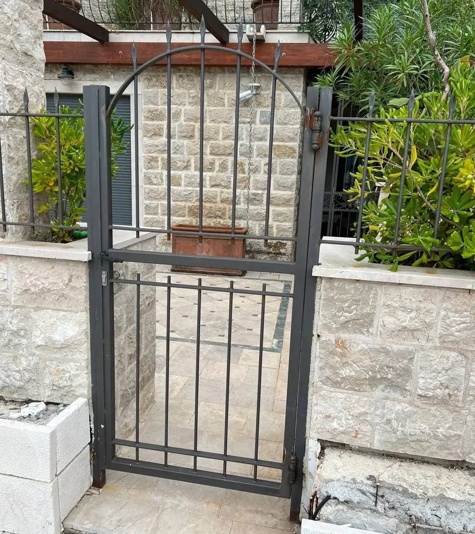 Prodaja, kuća, 259m², Krašići, Tivat