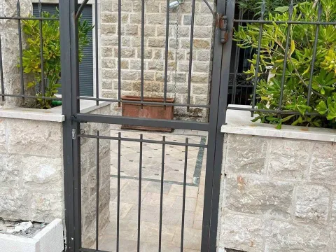 Prodaja, kuća, 259m², Krašići, Tivat - image 2