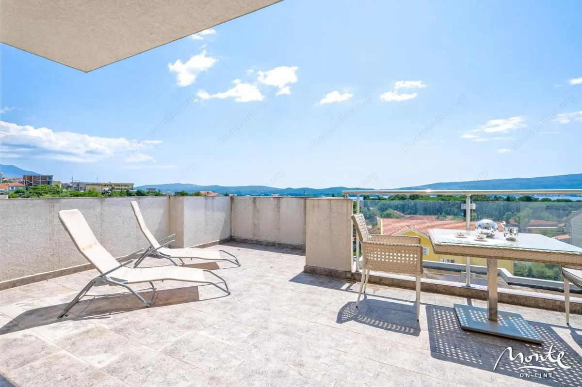 Sale, three bedroom apartment, 116m², Tivat, Crna Gora
