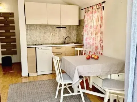 Sale, one bedroom apartment, 46m², Bečići, Budva - image 5