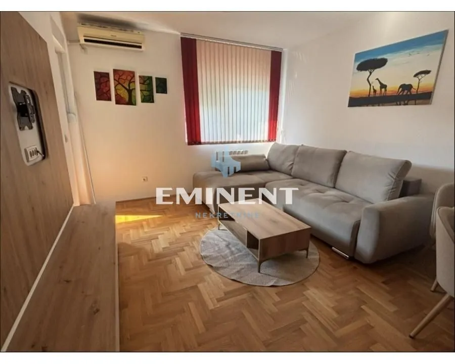 Rent, two bedroom apartment, 42m², Novi Beograd Blok 72, Novi Beograd Sve Podlokacije