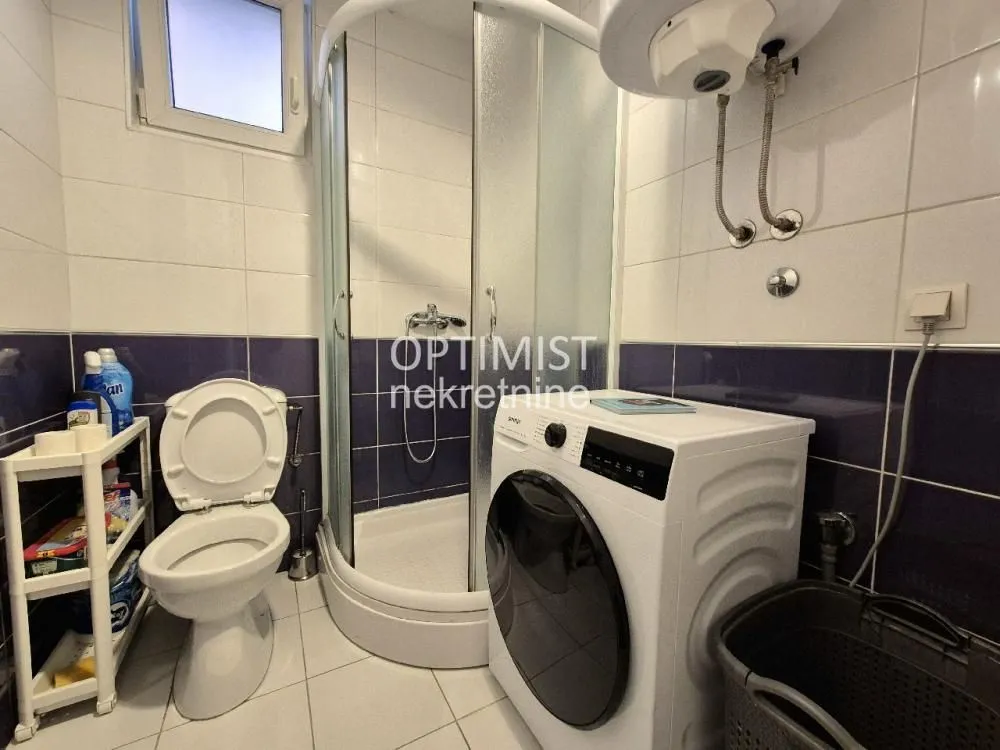 Rent, two bedroom apartment, 43m², Južni Bulevar, Vračar Sve Podlokacije