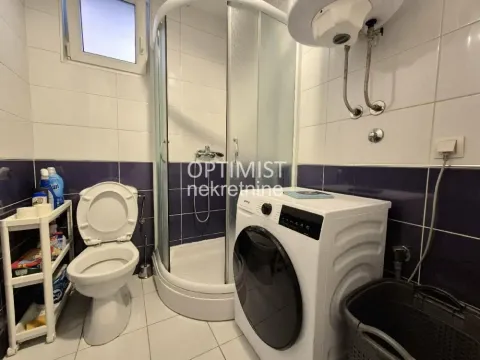 Rent, two bedroom apartment, 43m², Južni Bulevar, Vračar Sve Podlokacije - image 10