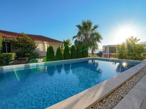 Prodaja, kuća, 290m², Tivat, Crna Gora - image 19