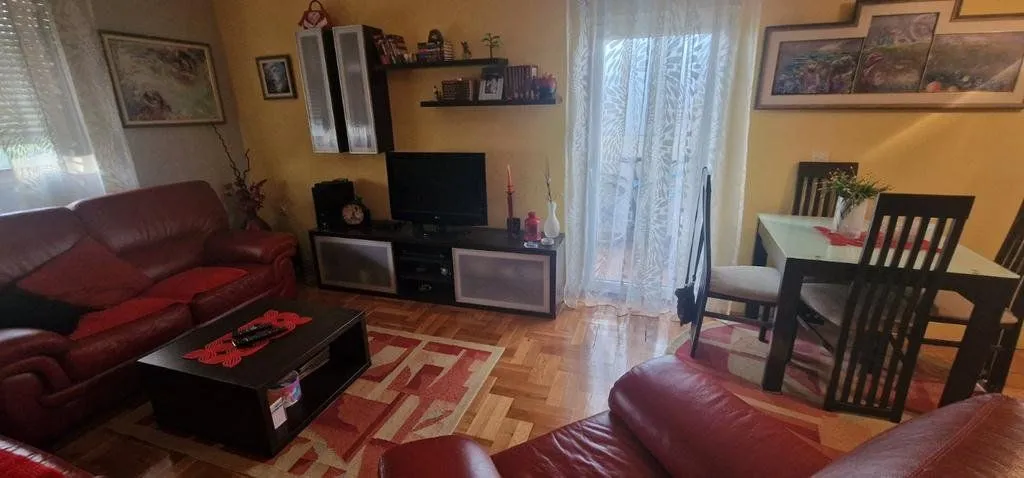 Prodaja, jednosoban stan, 53m², Blok 9, Podgorica