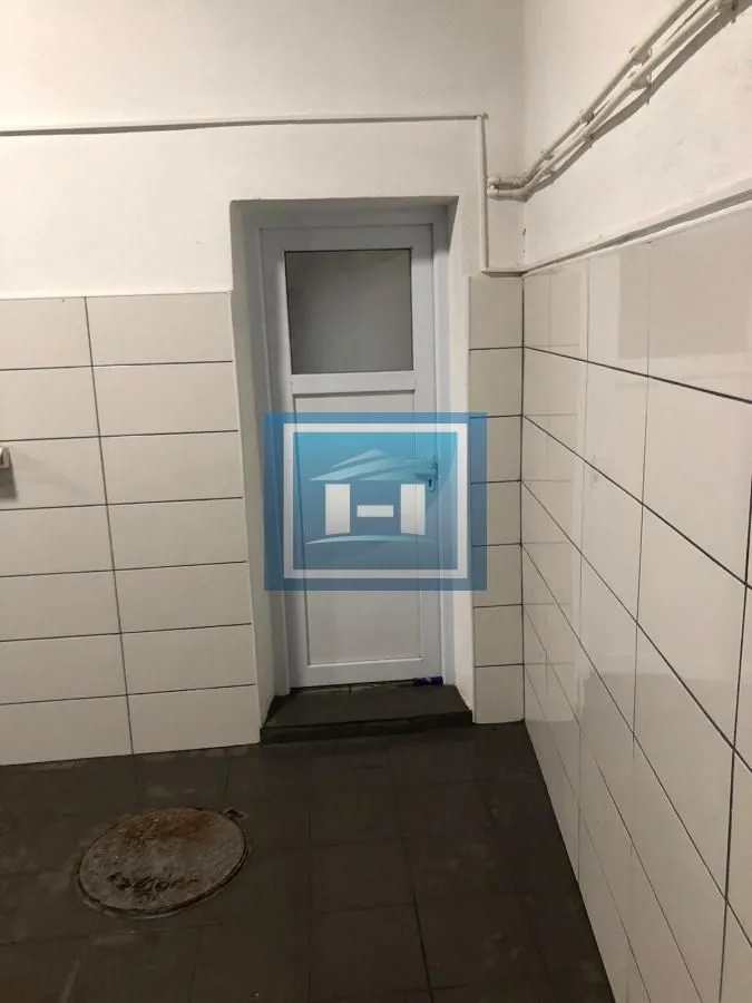 Rent, office space, 320m², Grad Stalać, Ćićevac