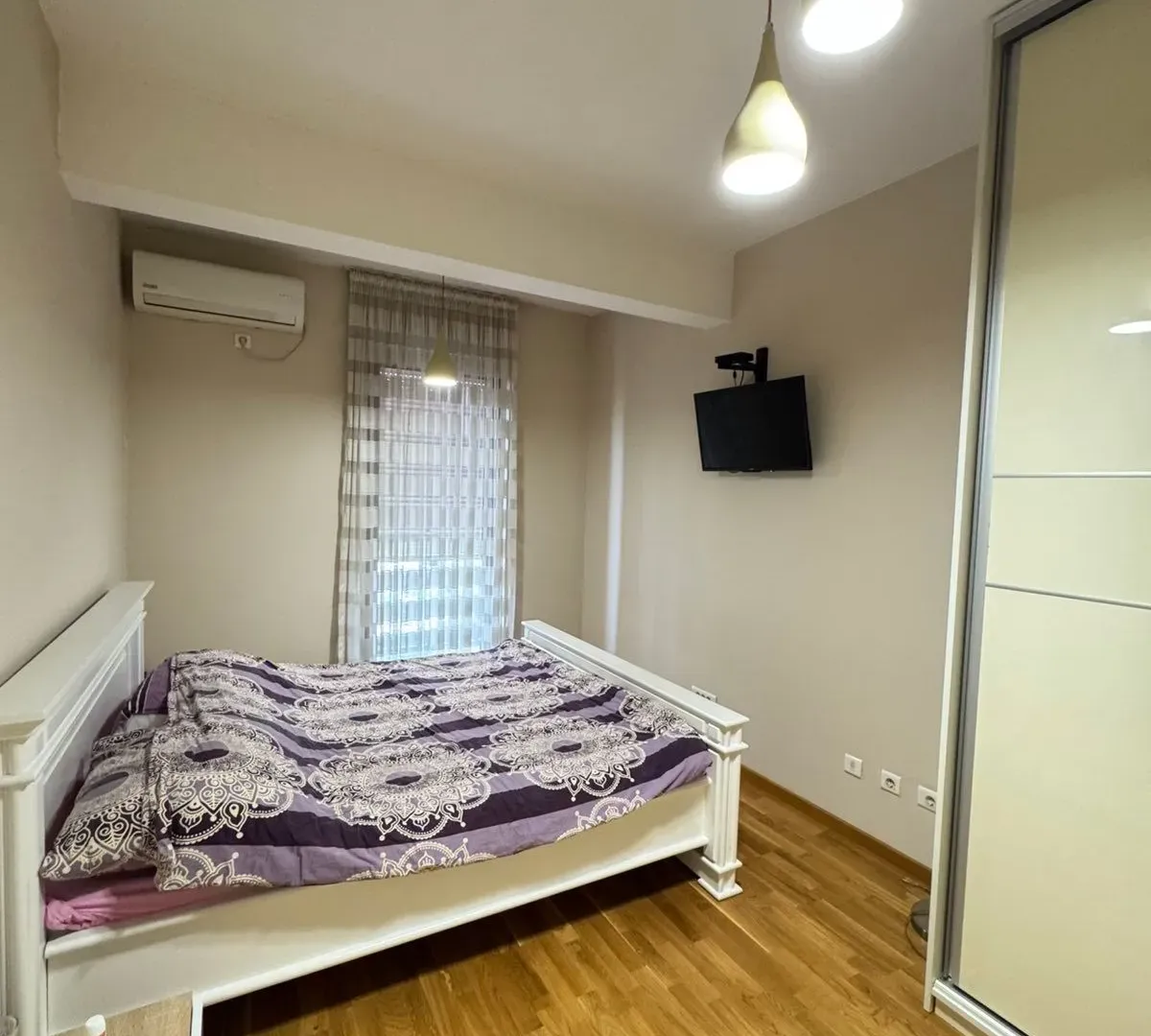 Izdavanje, trosoban stan, 95m², Podgorica, Crna Gora