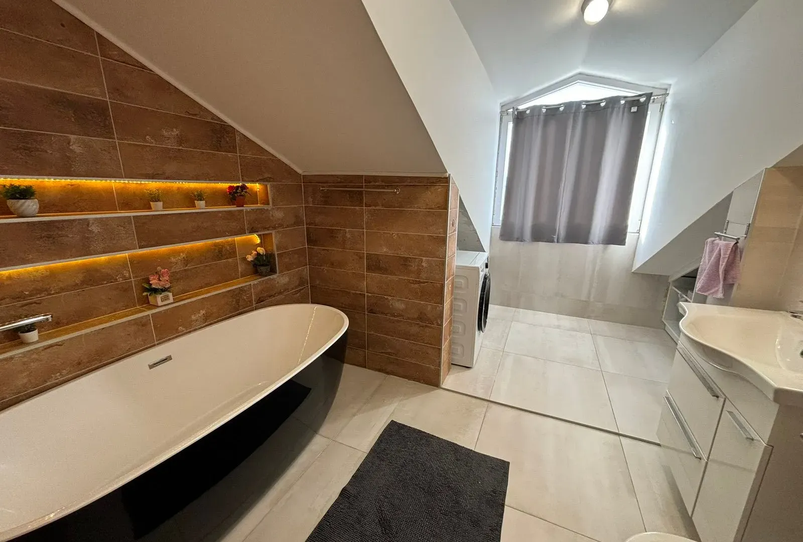 Sale, four bedroom apartment, 136m², Zabjelo, Podgorica