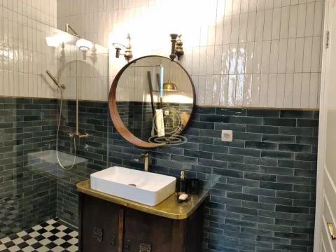 Izdavanje, trosoban stan, 141m², Kalenić Pijaca, Vračar Sve Podlokacije - image 5