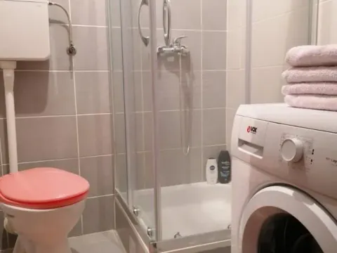 Izdavanje, garsonjera, 27m², Centar, Novi Sad - image 9