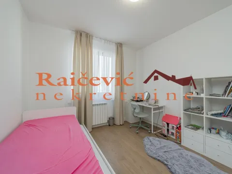 Sale, four bedroom apartment, 110m², Savski Venac, Beograd - image 13