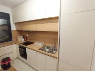 Izdavanje, dvosoban stan, 60m2, City Kvart, Podgorica