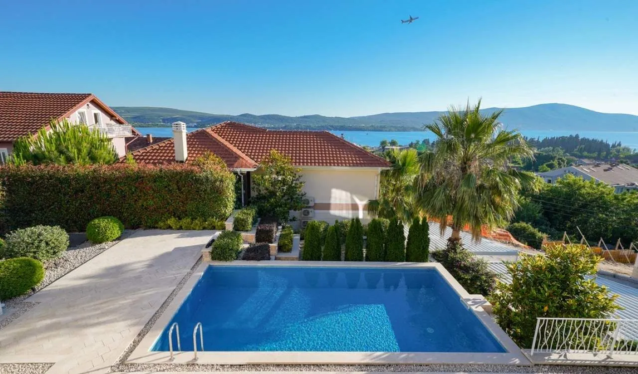 Sale, house, 290m², Tivat, Crna Gora
