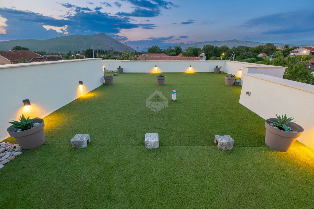 Izdavanje, kuća, 180m², Donja Gorica, Podgorica
