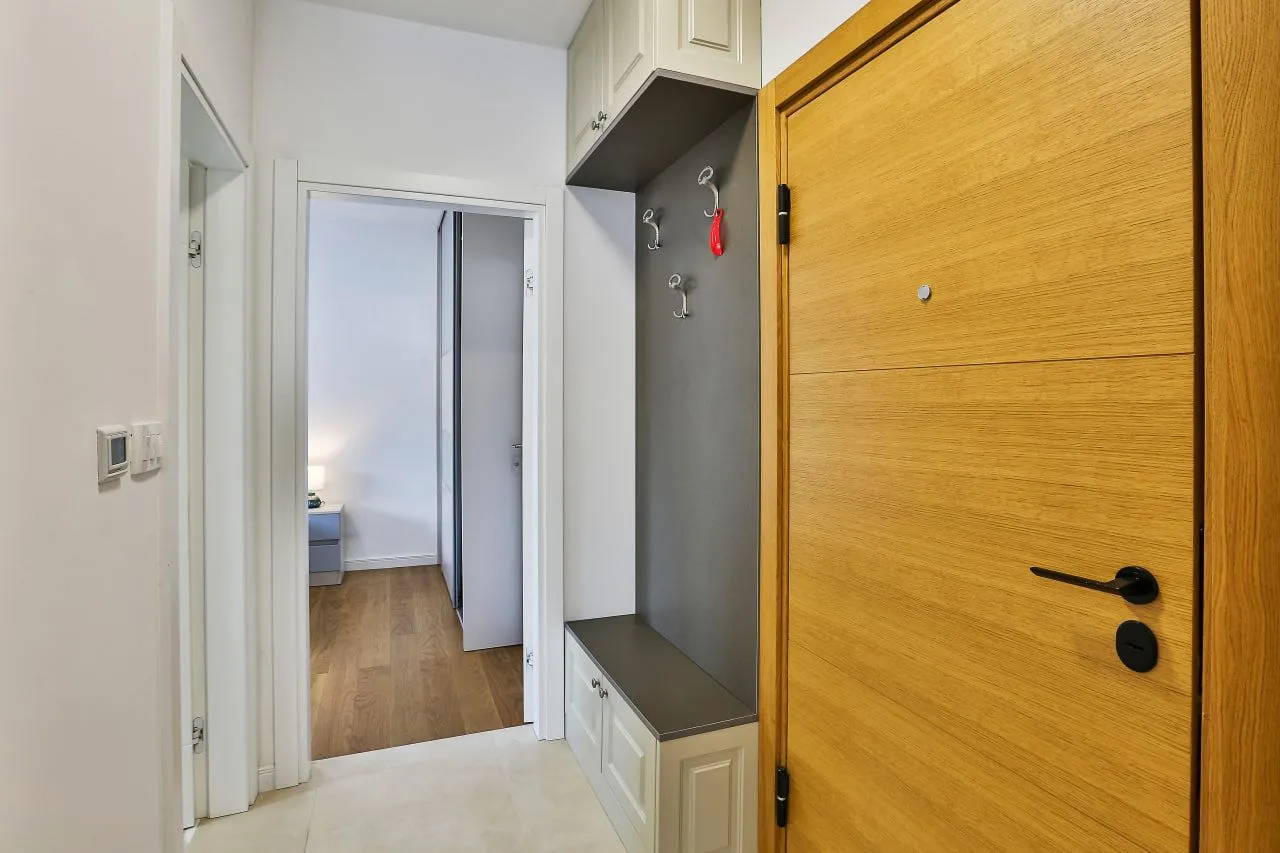 Rent, one bedroom apartment, 43m², Budva okolina, Budva