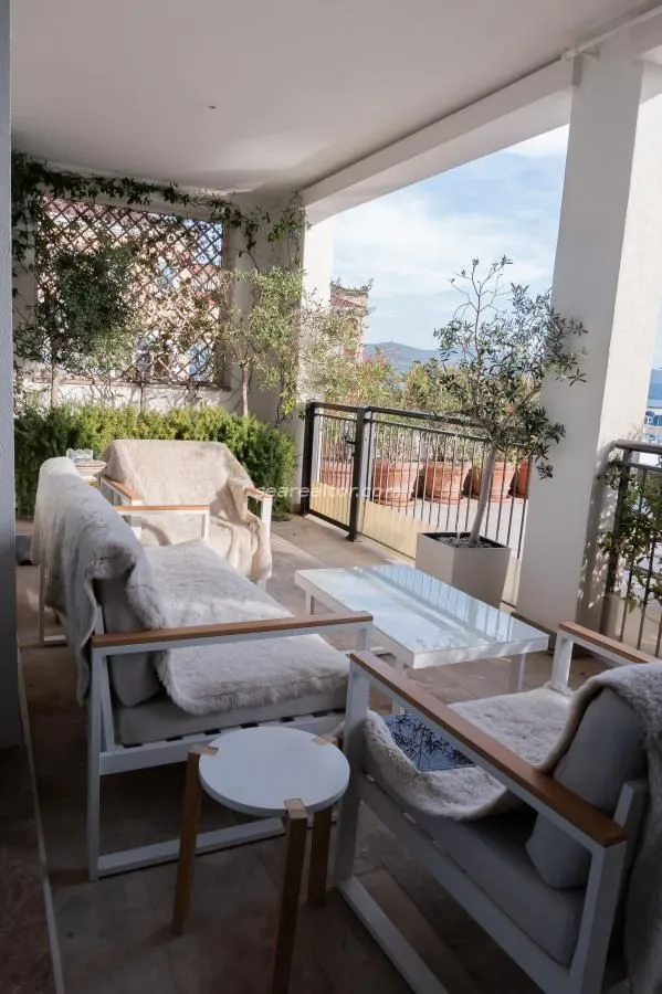 Prodaja, dvosoban stan, 120m², Luštica Bay, Tivat