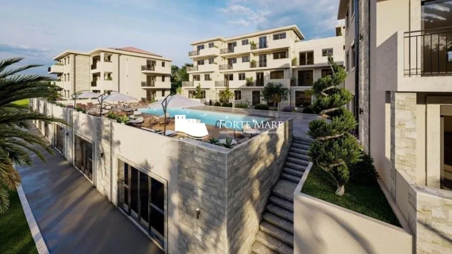 Prodaja, jednosoban stan, 54m², Baošići, Herceg Novi