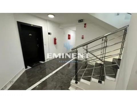 Rent, two bedroom apartment, 45m², Vračar Sve Podlokacije, Beograd - image 10