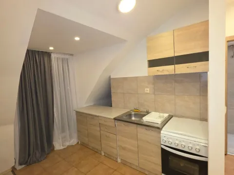 Izdavanje, jednosoban stan, 52m², Zabjelo, Podgorica - image 17