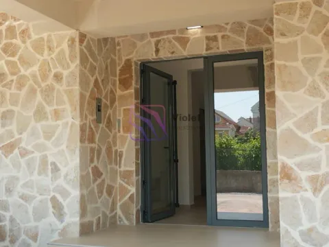 Izdavanje, jednosoban stan, 47m², Dalmatinska ulica, Podgorica - image 5