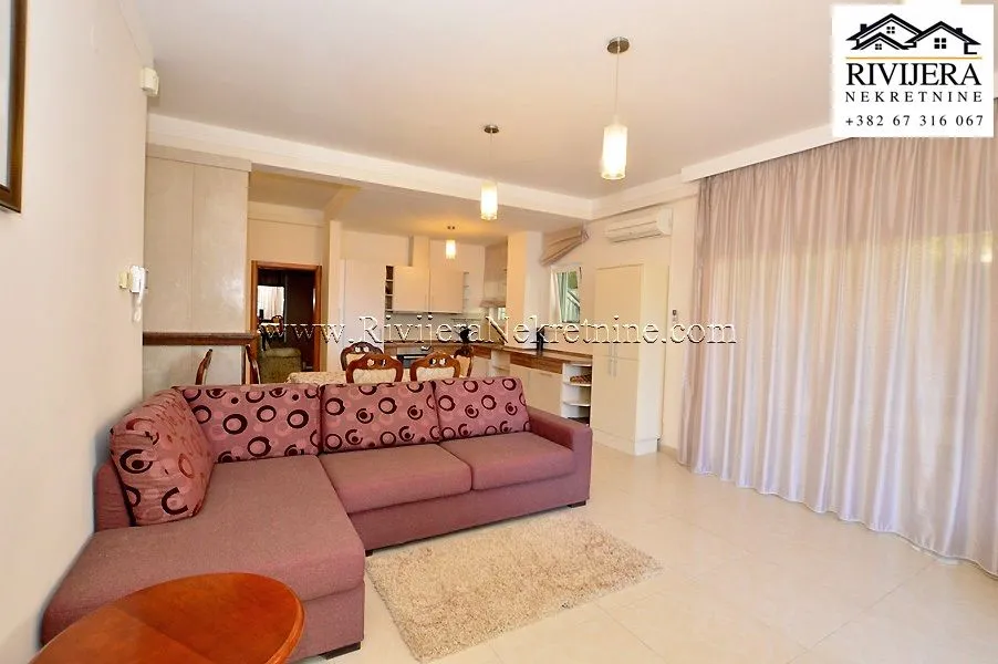 Prodaja, četvorosoban stan, 107m², Đenovići, Herceg Novi