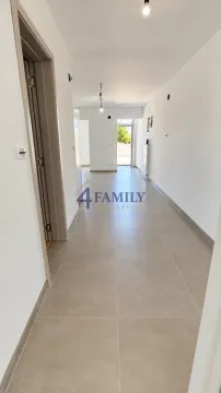 Prodaja, dvosoban stan, 60m², Batajnica, Beograd - image 4