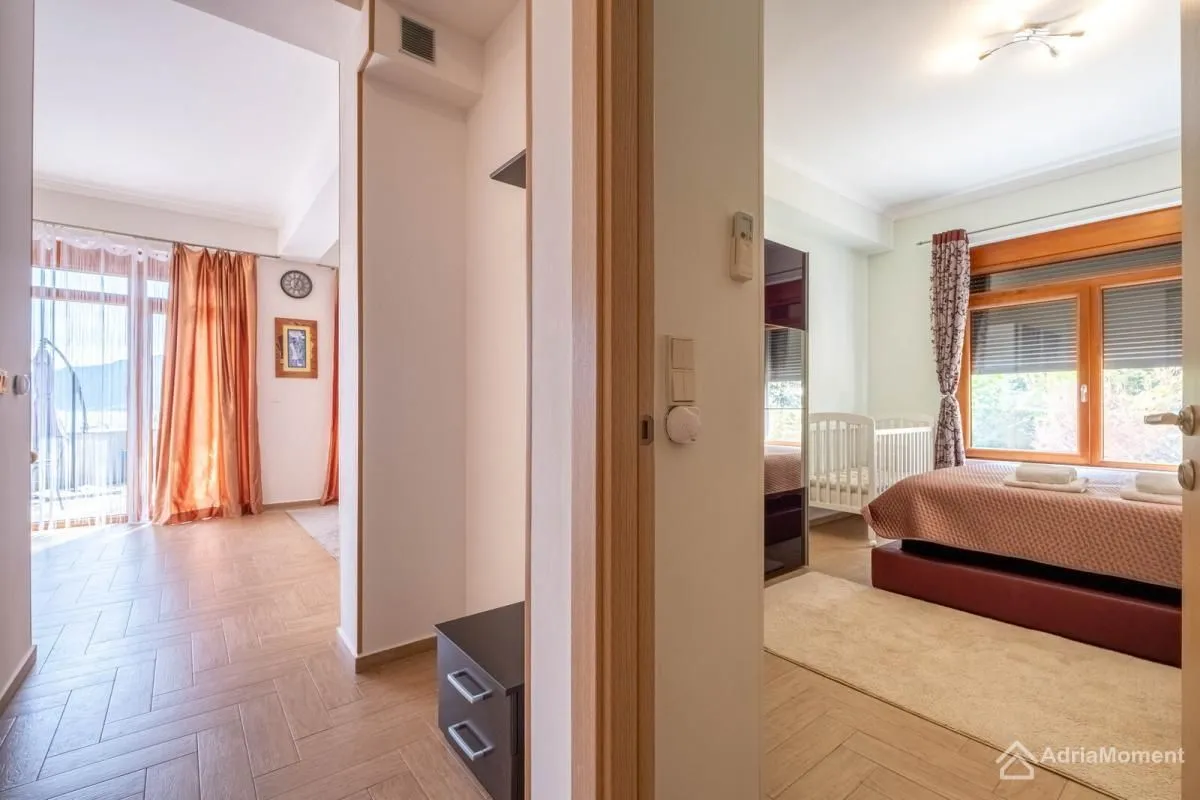 Sale, two bedroom apartment, 79m², Orahovac, Kotor