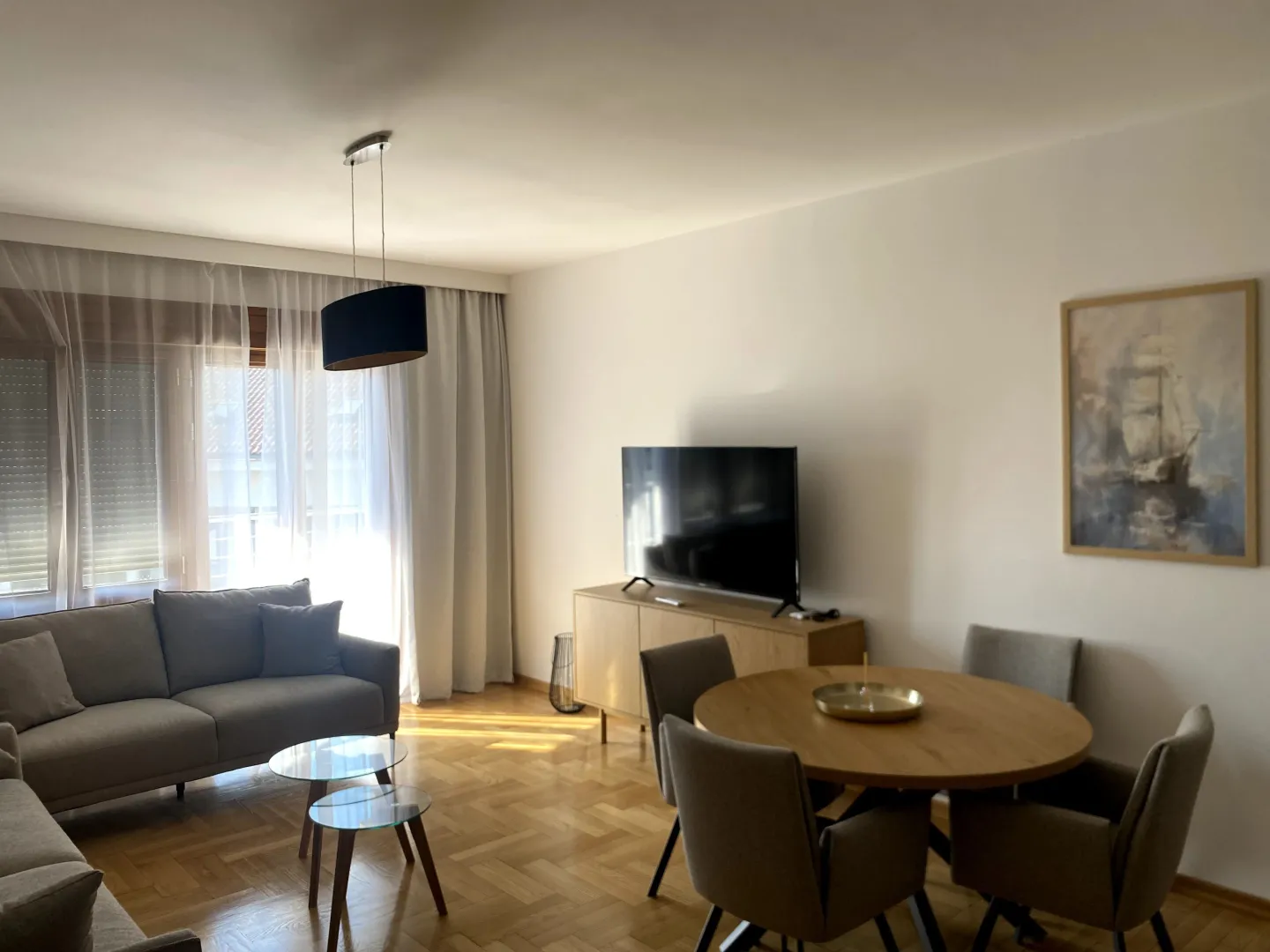 Izdavanje, jednosoban stan, 64m², Centar, Tivat