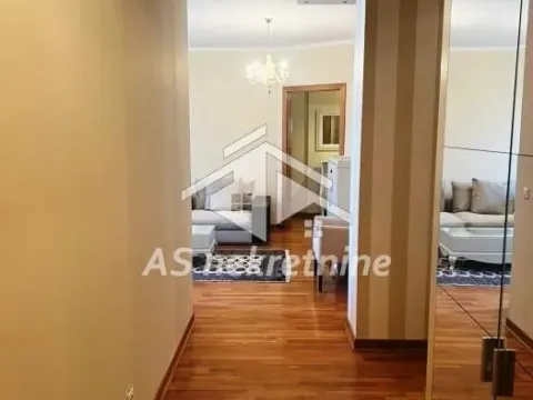 Izdavanje, trosoban stan, 100m², Stari Grad, Beograd - image 40