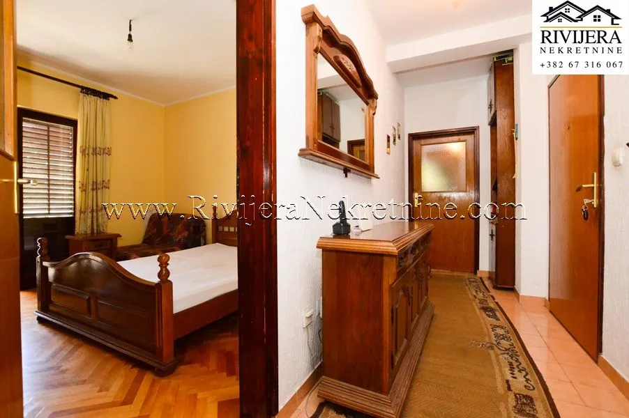 Prodaja, trosoban stan, 95m², Centar, Herceg Novi