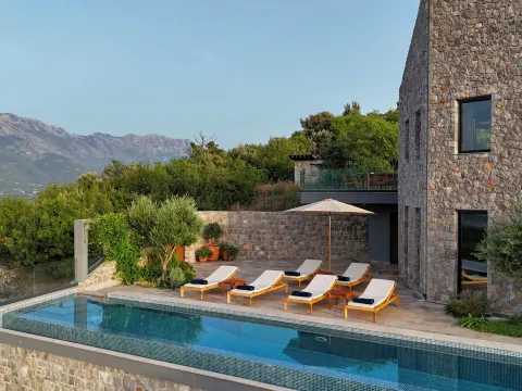 Rent, house, 520m², Đuraševići, Tivat - image 3