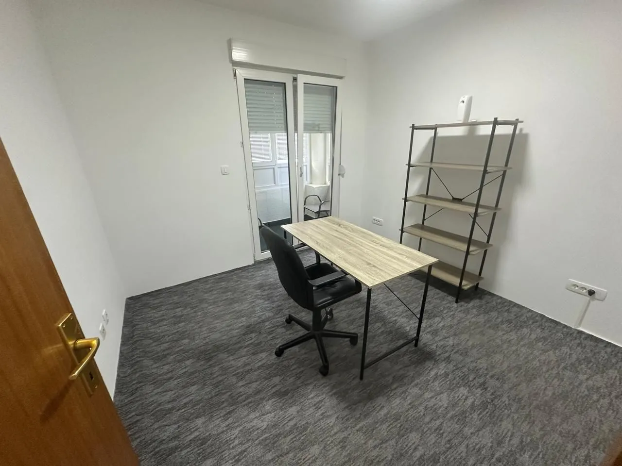 Rent, office space, 30m², Zagorič, Podgorica
