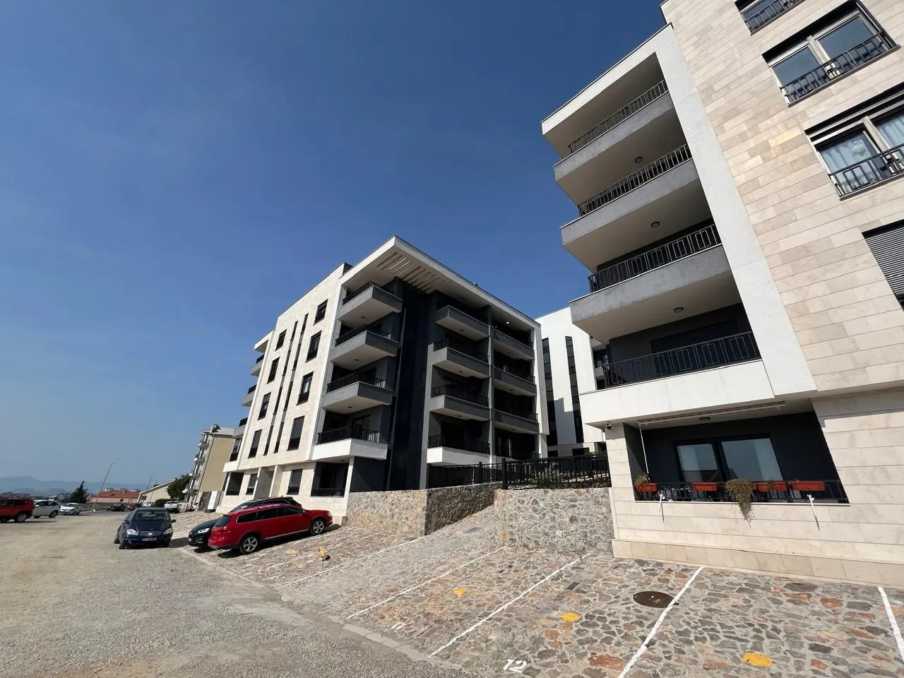 Izdavanje, dvosoban stan, 57m², Gorica C, Podgorica