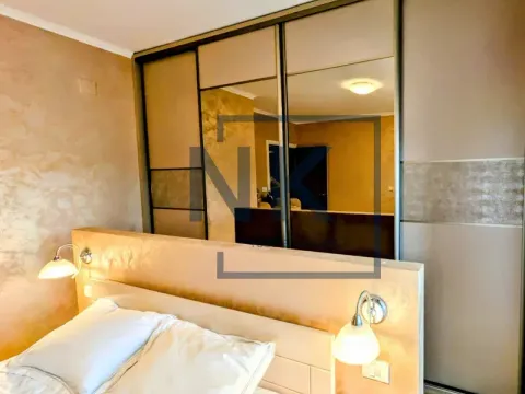 Rent, two bedroom apartment, 88m², City Kvart, Podgorica - image 11