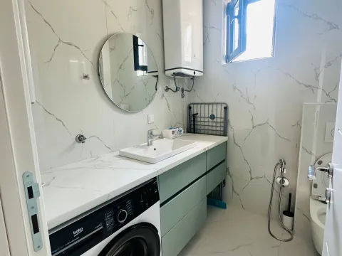 Izdavanje, dvosoban stan, 65m², Rozino, Budva - image 5