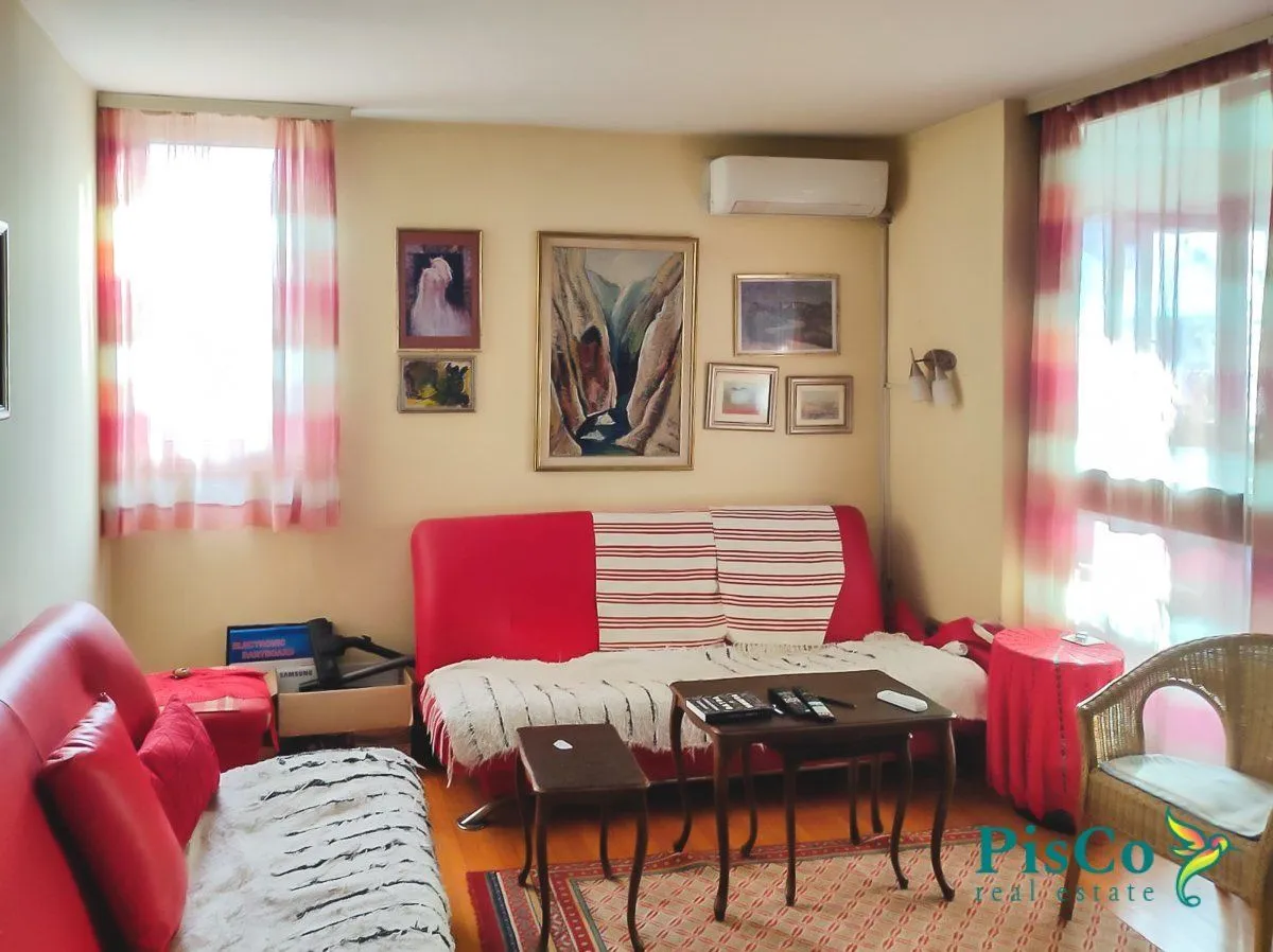 Prodaja, trosoban stan, 100m², Blok 5, Podgorica