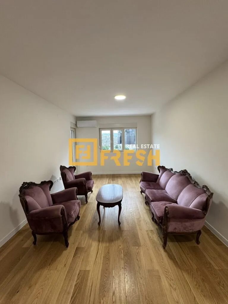 Izdavanje, jednosoban stan, 49m², City Kvart, Podgorica