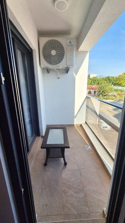 Izdavanje, jednosoban stan, 48m², Podgorica, Crna Gora