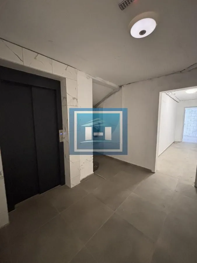 Prodaja, dvosoban stan, 56m², Centar, Jagodina