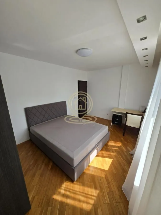 Rent, three bedroom apartment, 94m², Voždovac Sve Podlokacije, Beograd