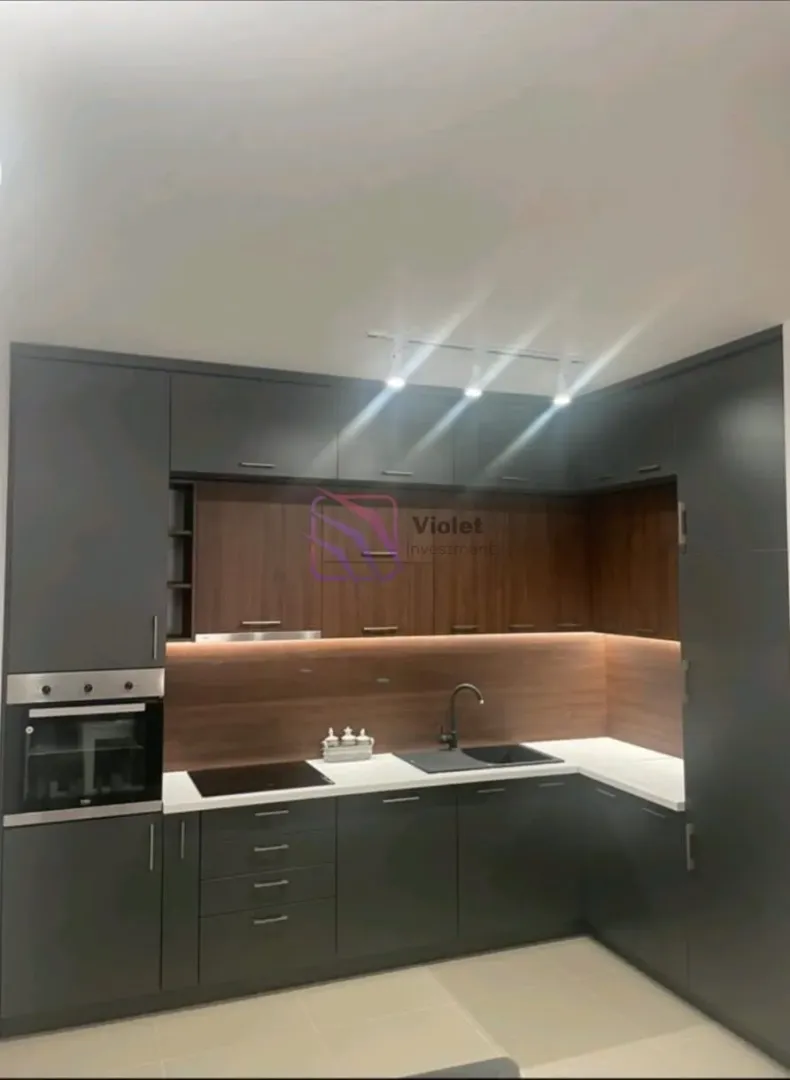 Izdavanje, dvosoban stan, 69m², Master Kvart, Podgorica