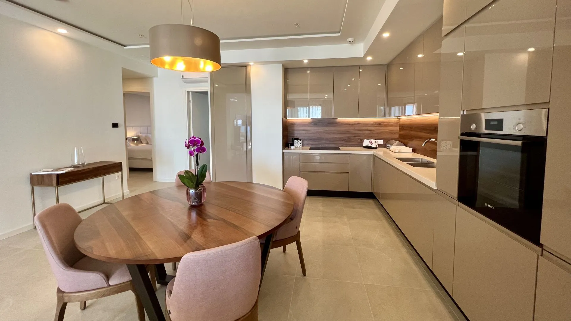 Prodaja, stan, 107m², Budva, Crna Gora