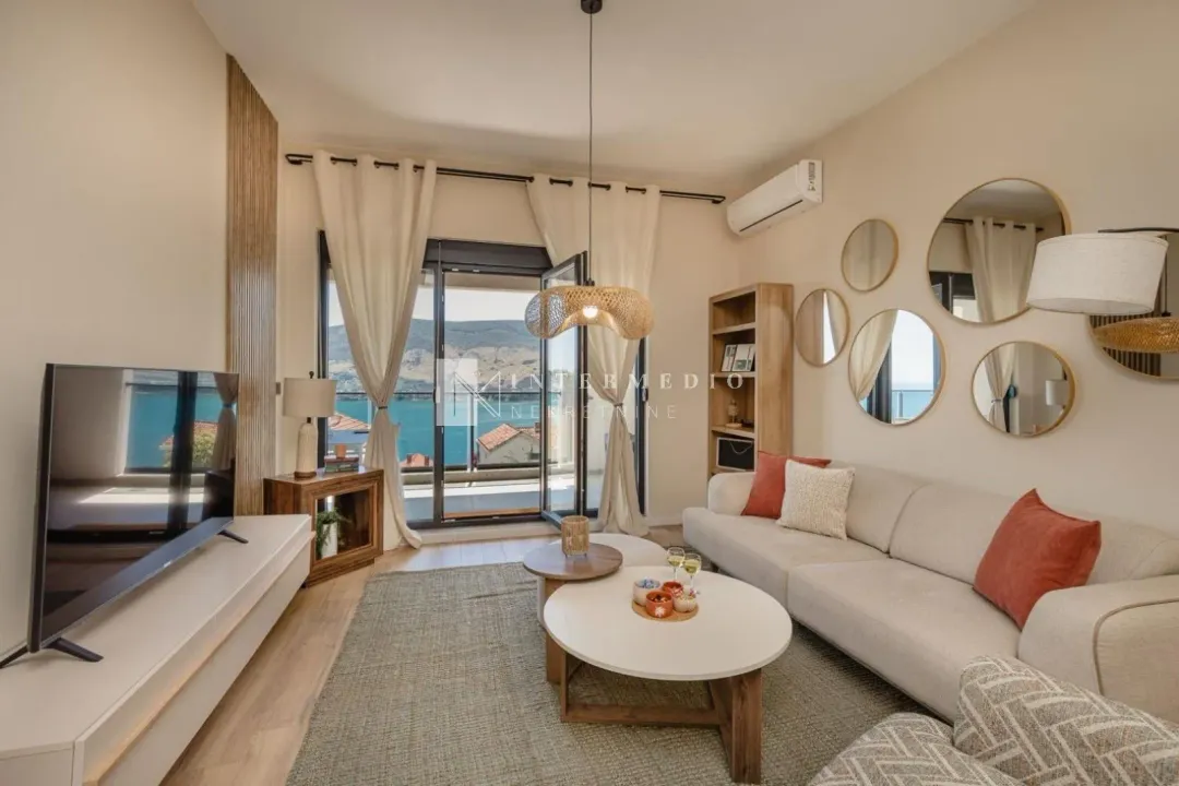 Prodaja, jednosoban stan, 70m², Topla, Herceg Novi