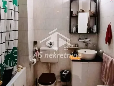 Prodaja, četvorosoban stan, 108m², Savski Venac, Beograd - image 16