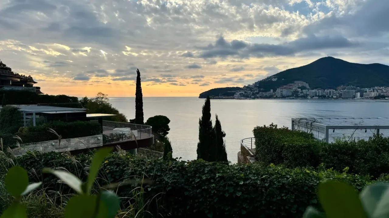 Sale, three bedroom apartment, 167m², Dukley Gardens, Budva