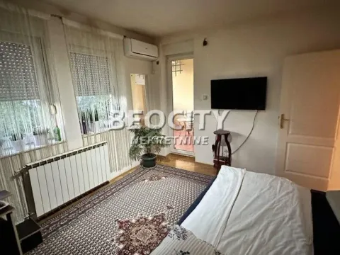 Prodaja, trosoban stan, 84m², Centar, Novi Sad - image 2