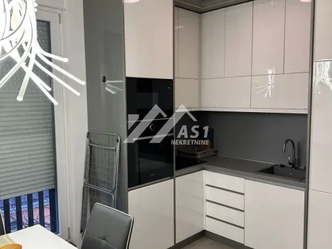 Izdavanje, trosoban stan, 60m², Grbavica, Novi Sad Sve Podlokacije - image 5